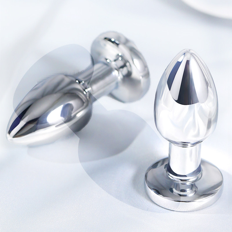 MizzZee Metal Anal Plug Set detail 3