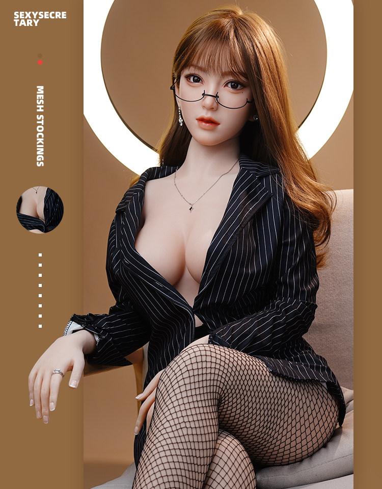 Realistic Silicone Full-Body Doll detail 8