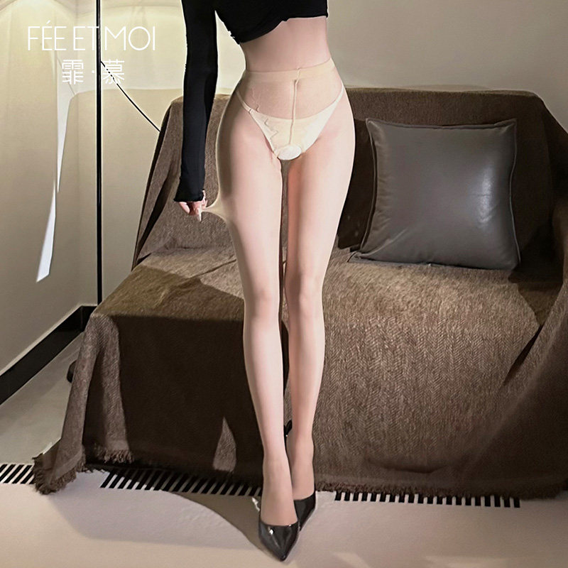Sensational Bikini Open-Crotch Pantyhose detail 2