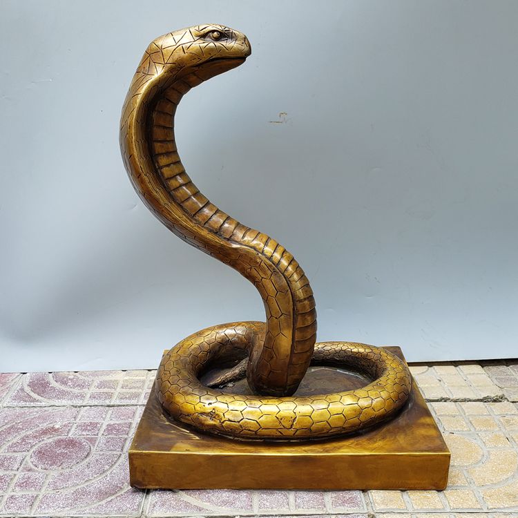 Amazon.com: RWSEFK 新中聚宝盆蛇【礼盒装】 22 * 15 * 25cm/绒