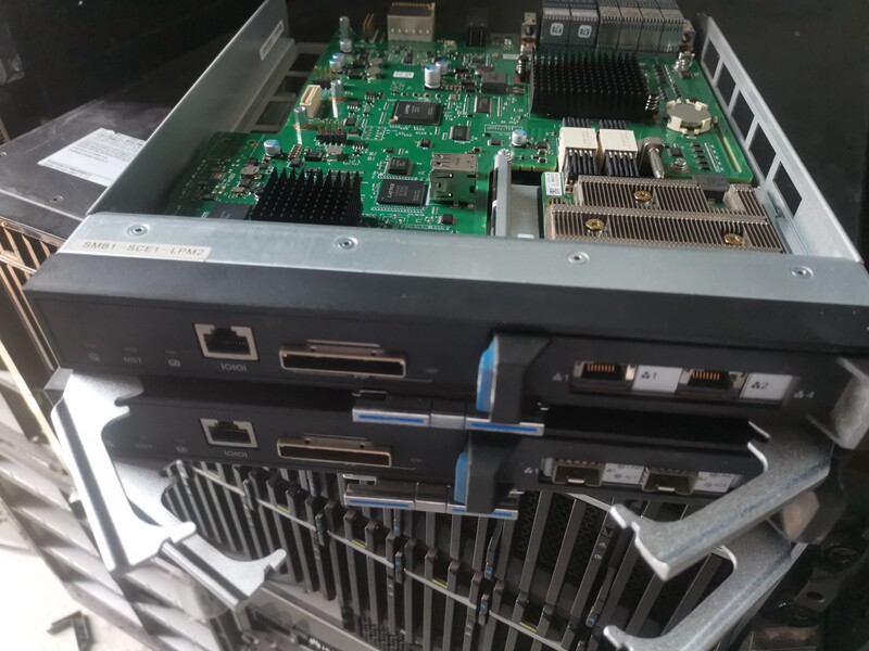 03022XUX 03022XUX IT91SMUB RH8100V3 RH8100V3 not contain the Internet interface fabric on the picture