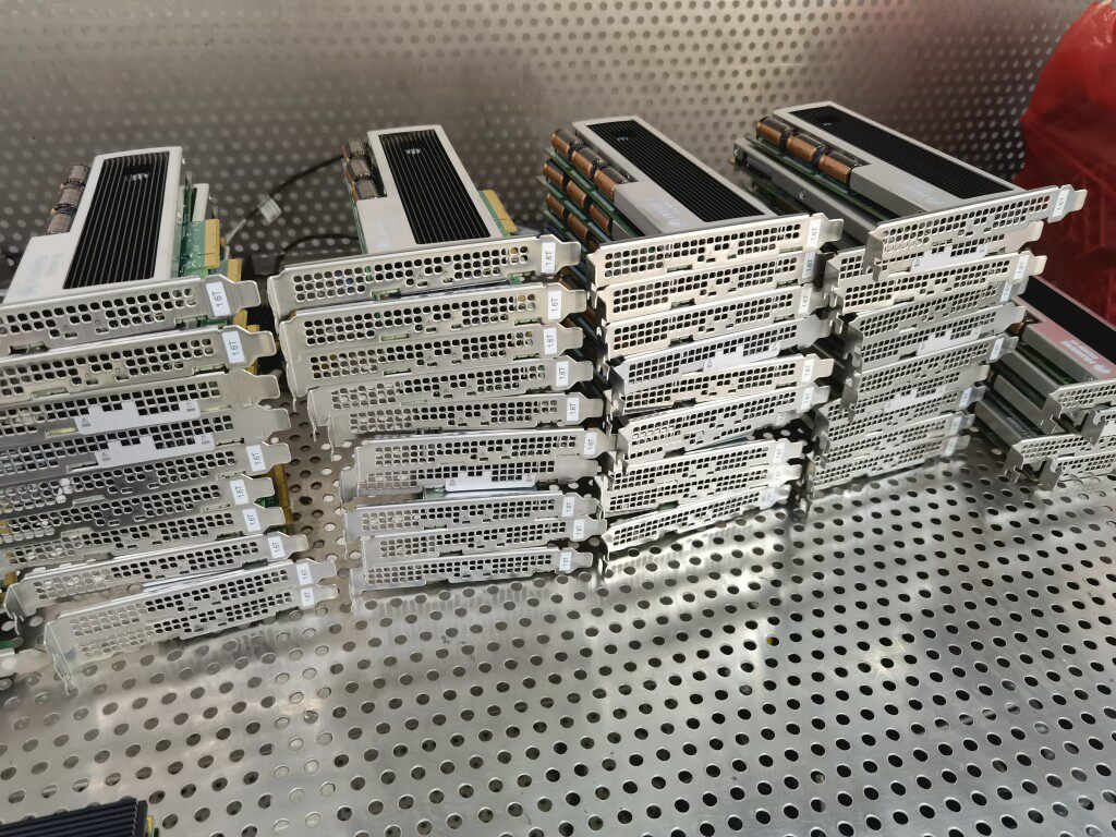 03022UUA 03022UUA CN21EEACJ CN21EEACJ V2-600 V2-600 PCIe SSD Card (600GB)