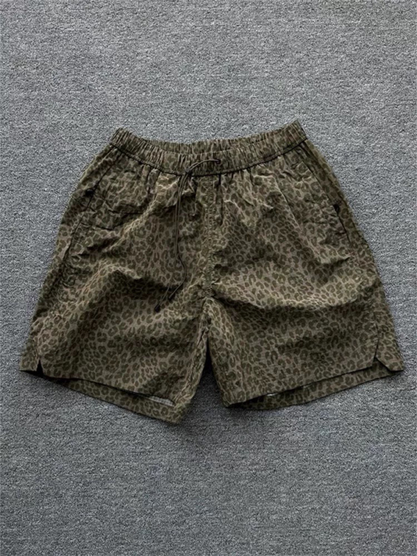 American Retro Camouflage Leopard Print Quick-Drying Four-Fifth Length Shorts for Men, Summer Loose Casual Sports Beach Shorts Below the Knee