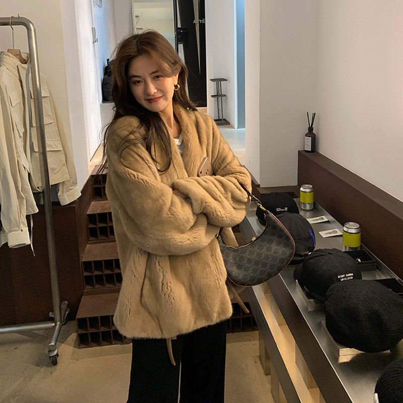 Daegu Import Crown Days Goose Down V Territorial Waters Mink Fur Coats Women Mink Leather Big Coat Purple Mark Whole Mink Drawing Rope Outline