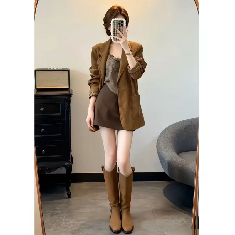 Suede Brown Lapel Blazer for Women 2026 Autumn Vintage Slim-Fit Short Suit Casual Top Suede Brown Lapel Blazer for Women 2026 Autumn Vintage Slim-Fit Short Suit Casual Top