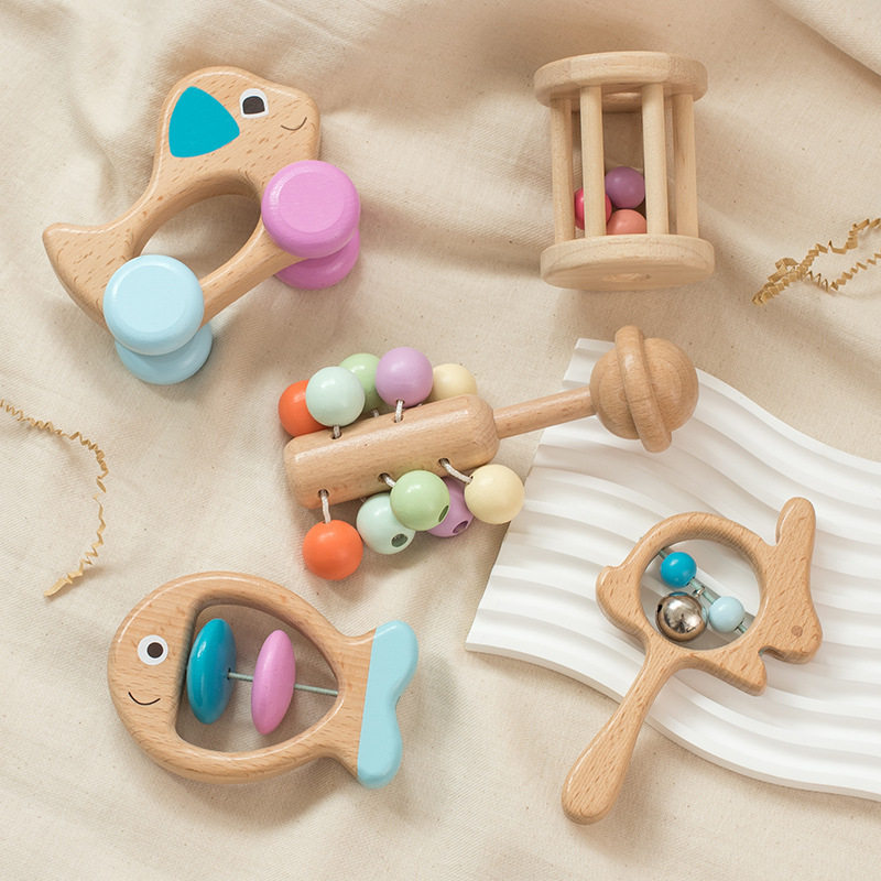 Wooden baby hand rings the bell to soothe toys newborn gift kit can bite the instrument color