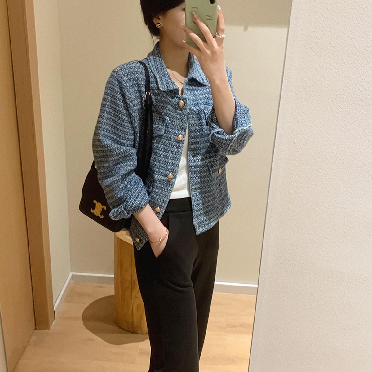 Big Ding homemade 2022 spring new denim jacket women's gold buckle woven hook flower design short denim jacket