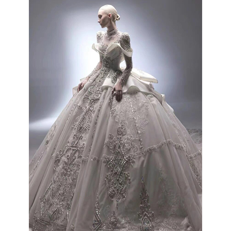 French heavy worker wedding dress bride 2024 new satin main yarn high -end texture wedding pregnant women large size retro long sleeves French heavy worker wedding dress bride 2024 new satin main yarn high -end texture wedding pregnant women large size retro long sleeves