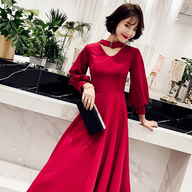 Toast brides normally able to wear 2020 spring wedding red atmosphere banquets betrothed small gown women