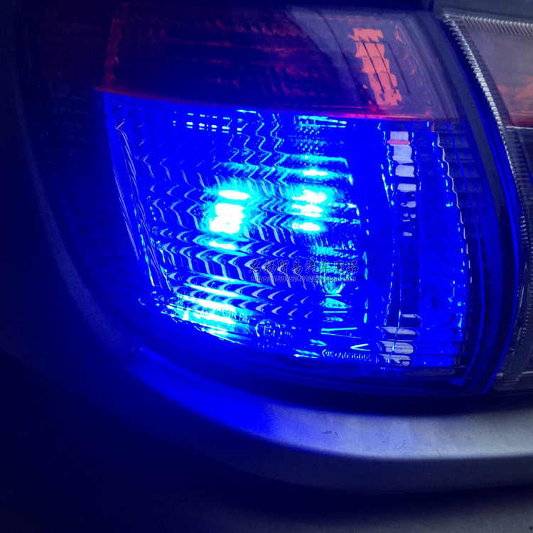 Car light bulb 12V truck 24v wide light led driving light bulb W5W small light bulb white light blue light small plug bulb