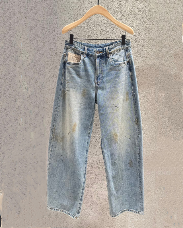 [Mag Collaboration] Genuine Jeans 2026 Winter New Product Rivet and Rhinestone Curved Blade Jeans Mbf4Jen032
