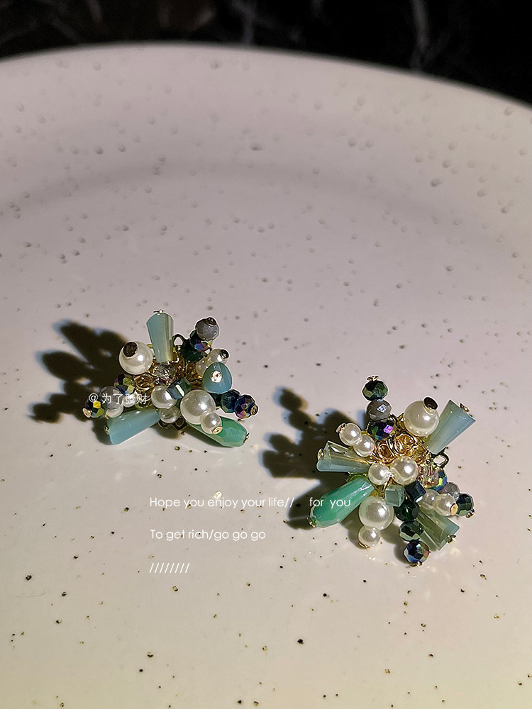 ToGetRich peacock green crystal pearl flower design feeling earrings small crowdRetro temperament earnestle