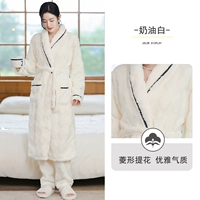 Белый комплект, банный халат, штаны