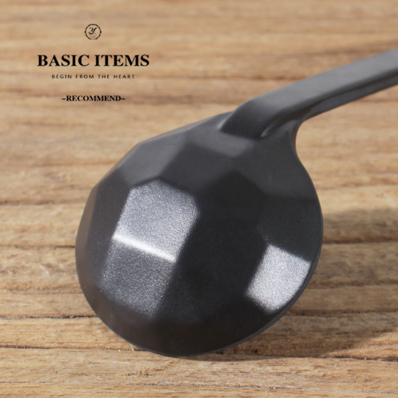 Day of Korean black plastic imitation porcelain run spoon move spoon run straight hook shell spoon bending spoons melamine spoon run out