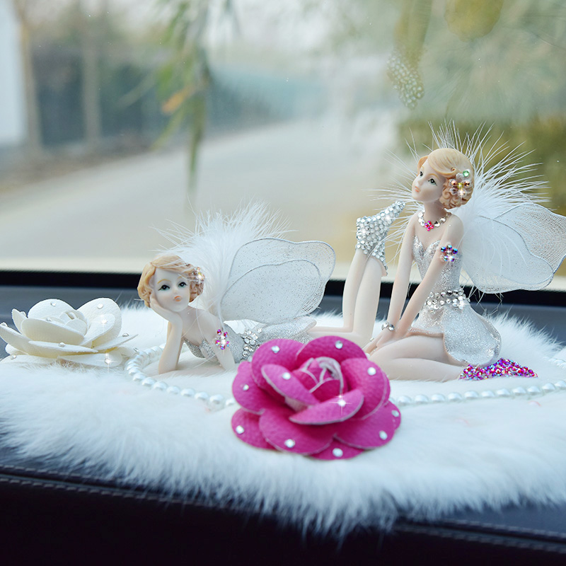 Creative car ornaments Car personality beautiful cute goddess model center console car interior decoration supplies