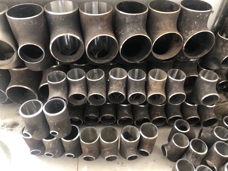 Production of 15Crmo Three-Way Fittings, Elbow Pipes, 15Crmog Alloy Steel Elbows, Thick-Walled Three-Way Fittings, Reducing Elbows Production of 15Crmo Three-Way Fittings, Elbow Pipes, 15Crmog Alloy Steel Elbows, Thick-Walled Three-Way Fittings, Reducing Elbows