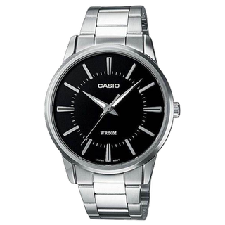 Casio couple gold dog tooth ring watch between hands