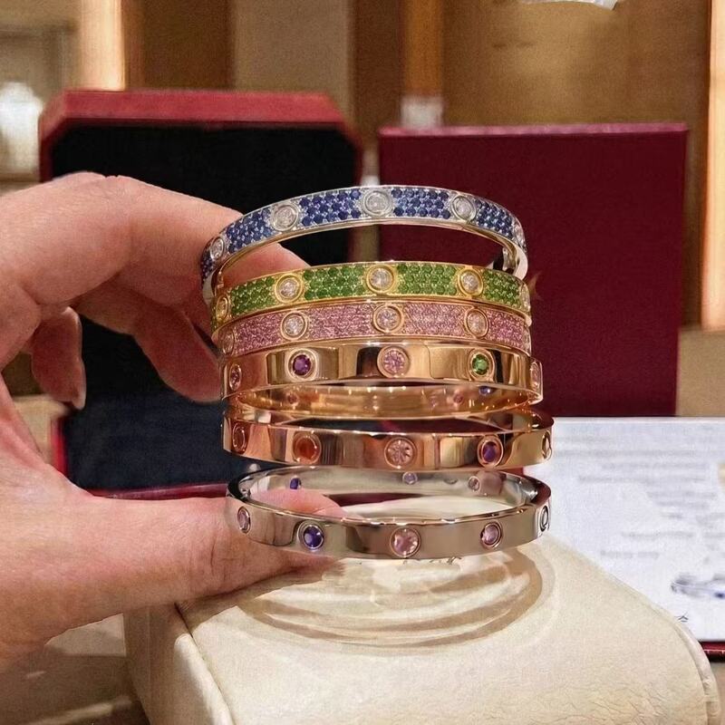 Brand New Original Quality Starry Sky Diamond Bracelet, 10 Diamond Bracelet, Pink Diamond Bracelet, Green Diamond Bracelet, 18K Blue Diamond Brand New Original Quality Starry Sky Diamond Bracelet, 10 Diamond Bracelet, Pink Diamond Bracelet, Green Diamond Bracelet, 18K Blue Diamond