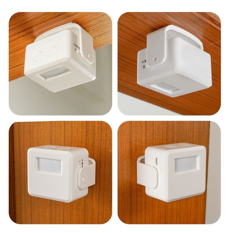 Home door door with key out reminder Sensor prompt artifact Turn off gas take out garbage Voice turn off gas