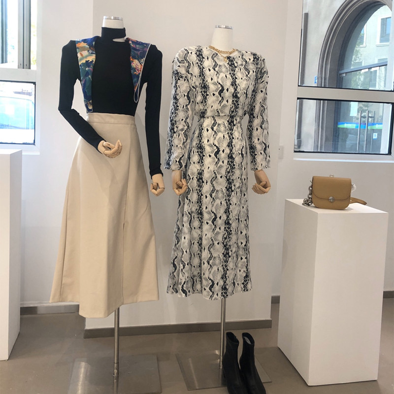 Flat-shoulder model props female right-angle shoulder table Korean version half-length wedding dress women's clothing store window model display stand