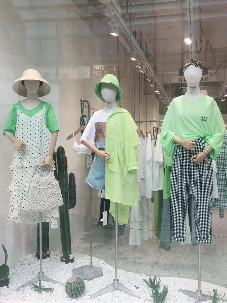 Model props clothing female half Korean version of the high-end wedding window Korean dummy platform women's clothing store clothes display rack