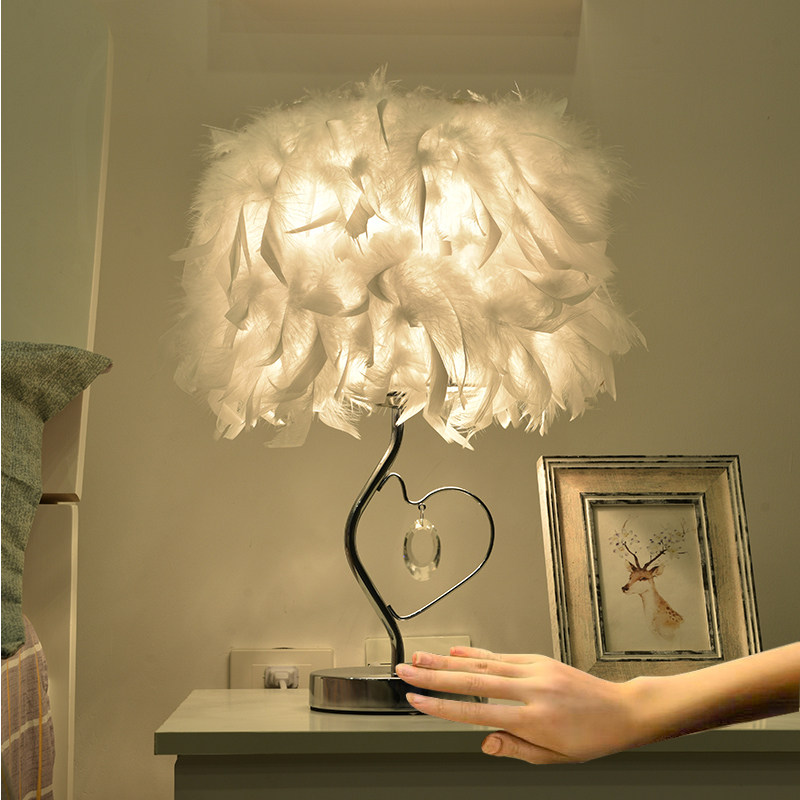 Modern simple feather table lamp touch bedroom ins girl net celebrity warm romantic creative decoration bedside table lamp