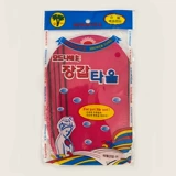 Бабушка потирает перчатки для полотенца для ванны, купание назад, две стороны, ванна, грязь, купальный артефакт