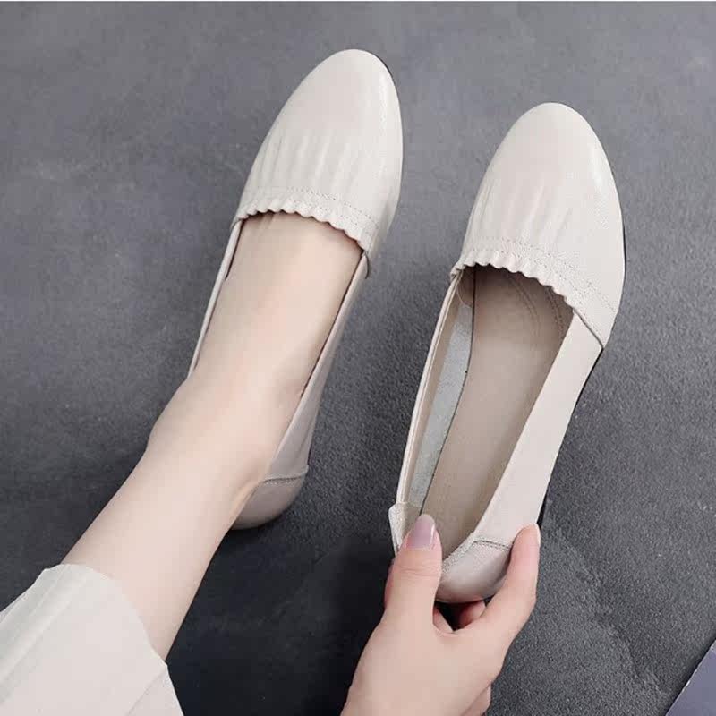 Tendon bottom mother shoes soft bottom shallow mouth single shoes women's summer middle-aged and elderly casual comfortable flat leather large size women's shoes