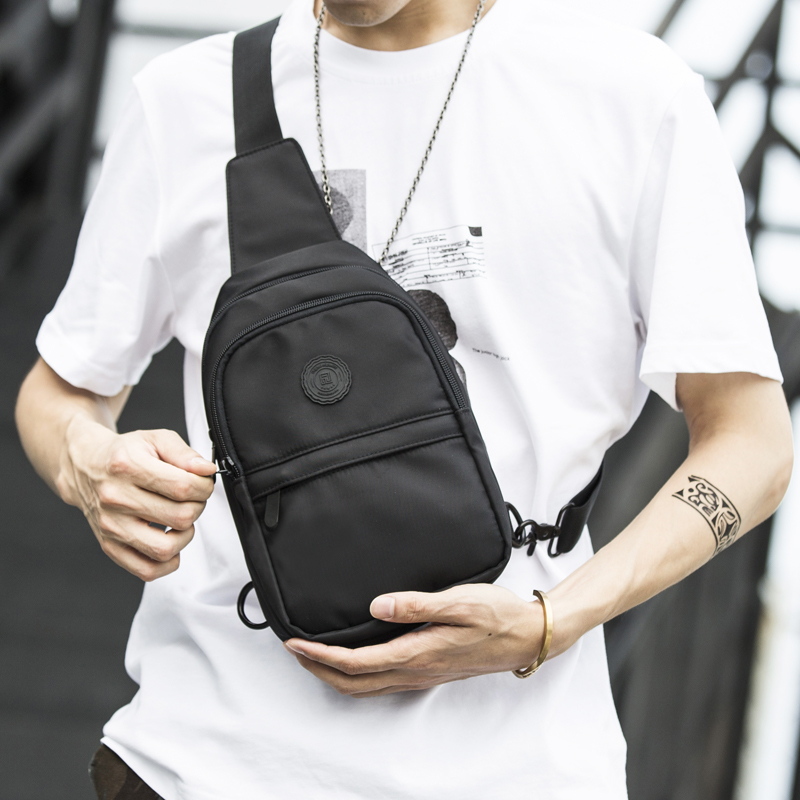 Han Edition Single Shoulder Bag Men's Leisure Slant and Shoulder Bag Sports Chest Bag Men's Fashion Trends Small Satchel and Shoulder Bag Boomer