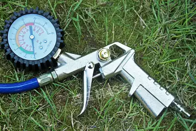 Tire pressure gun inflatable tire pressure dual-use cfpEGINQTV
