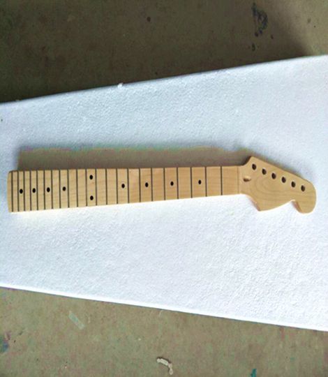 ST electric guitar neck maple neck maple neck 22 pint maple wood fingerboard bright light lacquered with reinforcement bar-Taobao