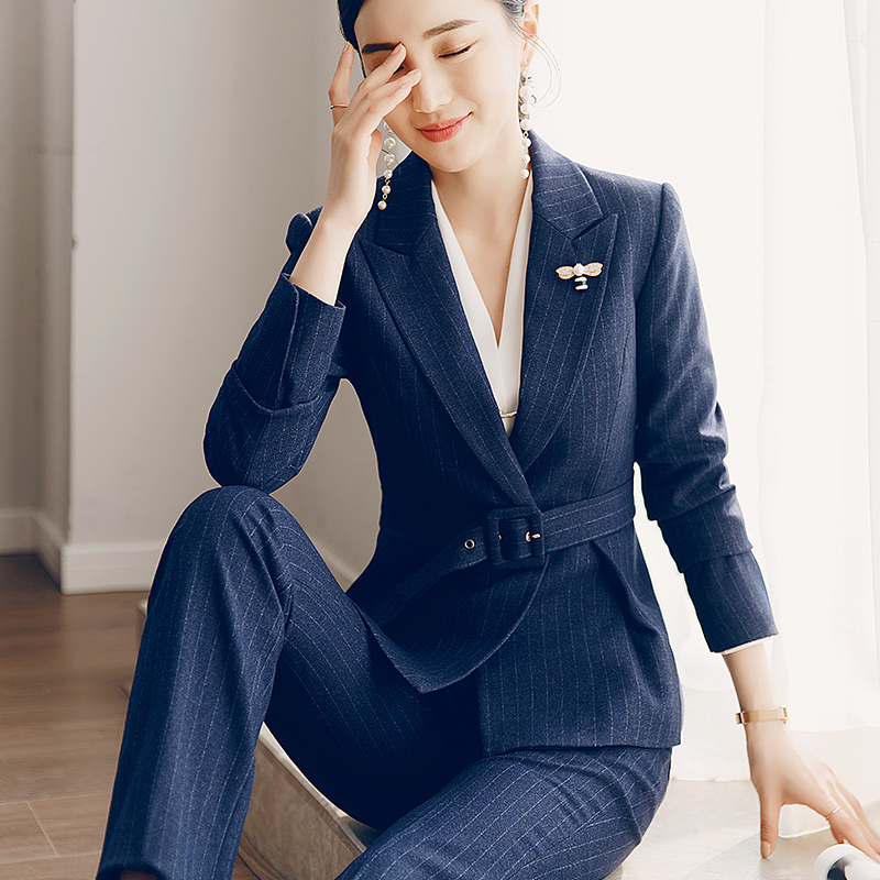 Tailleur femme - Ref 3245302 Image 3