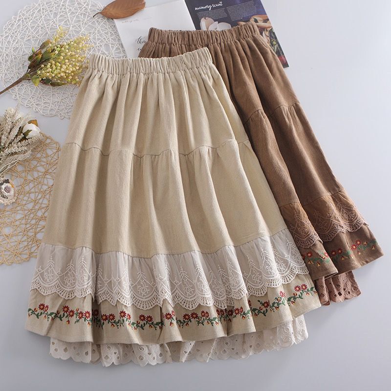 150kg Plus-Size Japanese-Style College-Style Double-Layered Skirt for Plus-Size Women, Loose High-Waisted, Figure-Flattering, Embroidered Lace A-Line Skirt