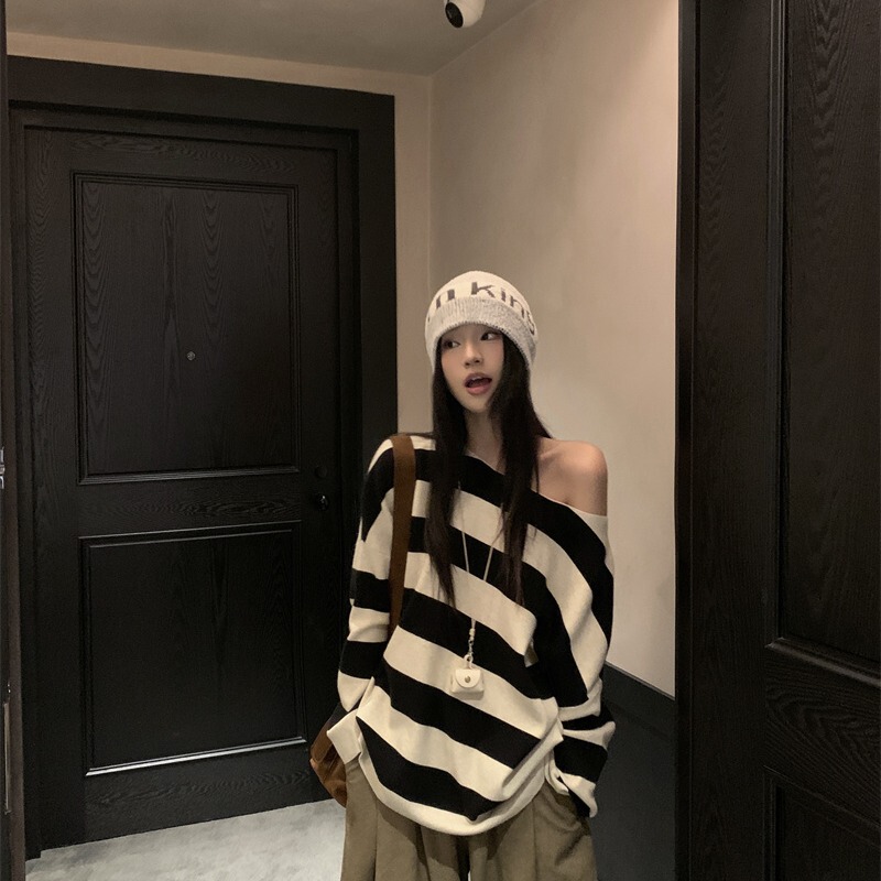 Plus-Size Women's Clothing, Slightly Chubby mm Striped Off-Shoulder Long-Sleeve Knit Sweater, Autumn Lazy Style Sweater, Loose Casual Top, Trendy