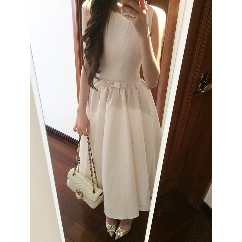 White Dress for Women, Engagement Dress, Heavy-Duty Bow, Miu Style, Waist-Cinching Princess Birthday Dress