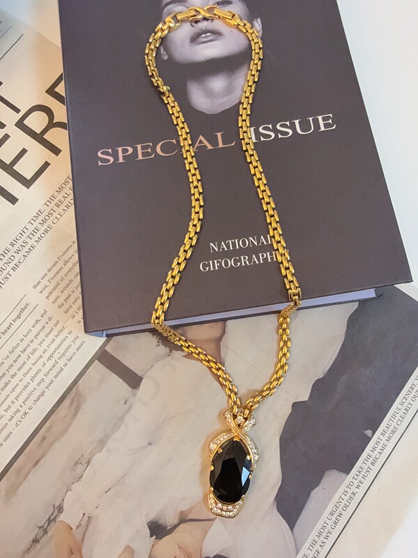 Canada D'Orlan Rhinestone Long Sweater Chain 57cm