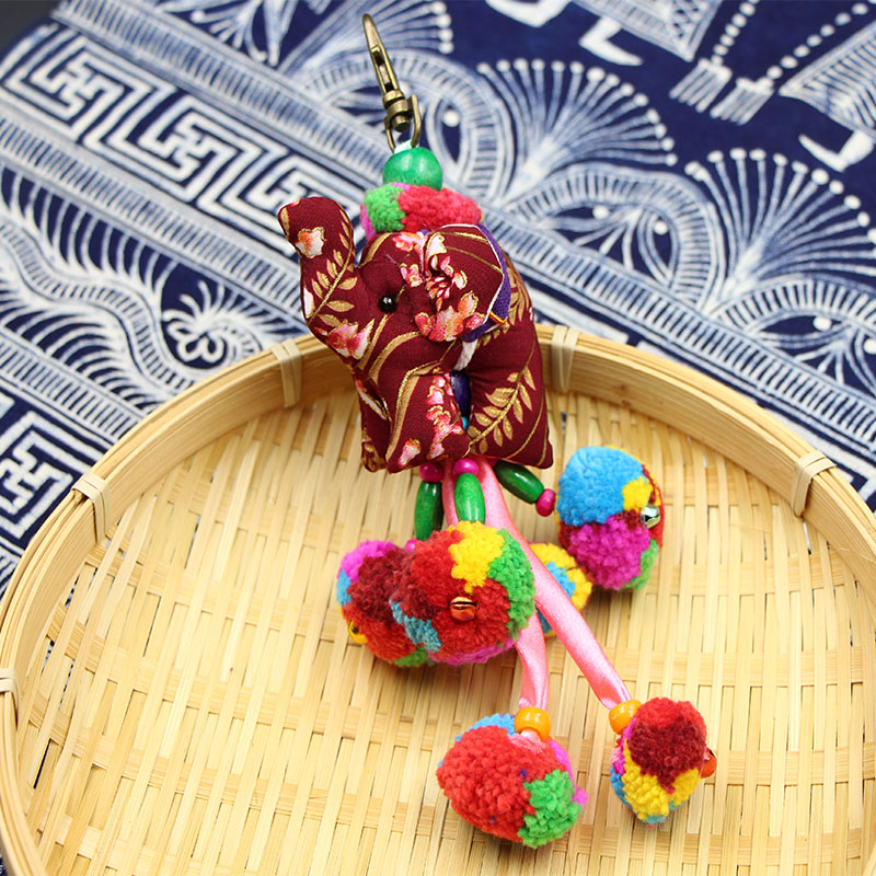Thai cloth art small elephant bag hanging handmade ethnic wind flower bugball key button Southeast Asian tourist souvenir gift
