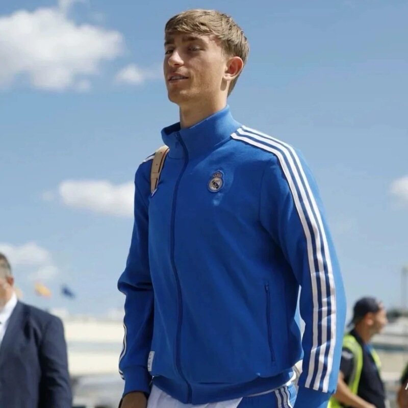 Blokecore Football Retro Jersey Short-Sleeved T-Shirt Real Madrid Long-Sleeved Windbreaker Jacket Sports Casual Embroidery