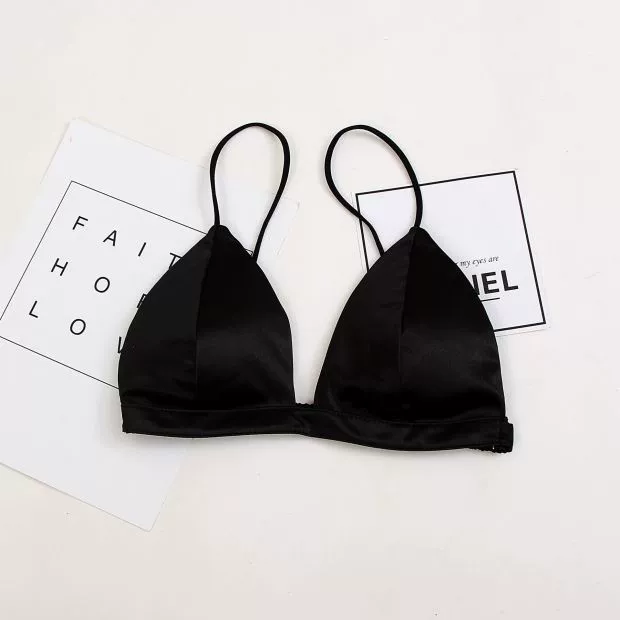 Mùa hè Bikini đen và trắng rắn màu đơn giản Halter ngực Pad mỏng bikini Bra đồ lót gợi cảm phụ nữ