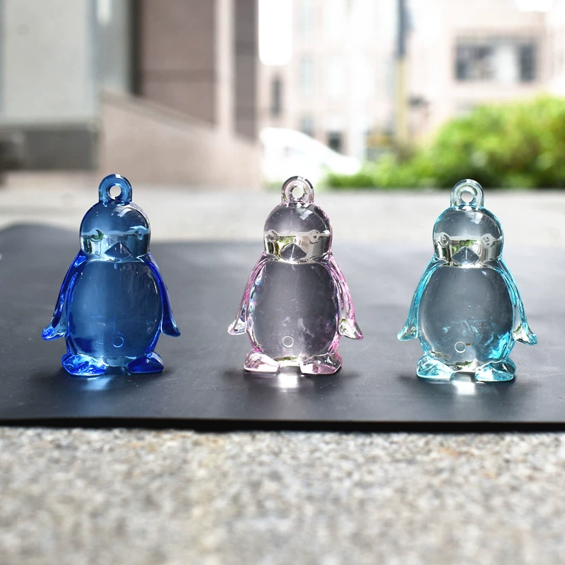 Mặt dây chuyền pha lê acrylic Penguin Penguin trẻ em sáng tạo đính cườm vòng cổ đồ trang sức đồ chơi - Handmade / Creative DIY