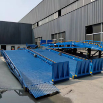 Mobile boarding bridge electric carriage bridge hydraulic platform manual lifting and unloading slope forklift truck freight board bridge