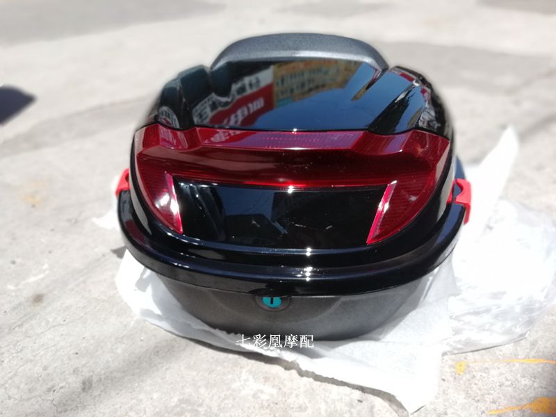 Electric car tailbox backup box to put safety helmet box containing box kit