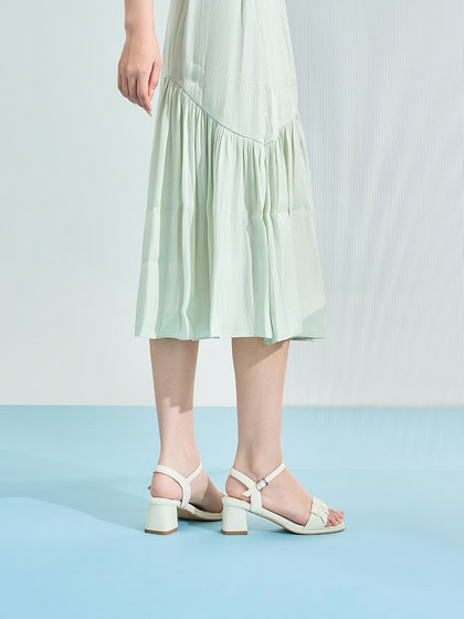 奥康女鞋夏季新款甜美气质仙女风一字带露趾时装凉鞋坡跟舒适单鞋