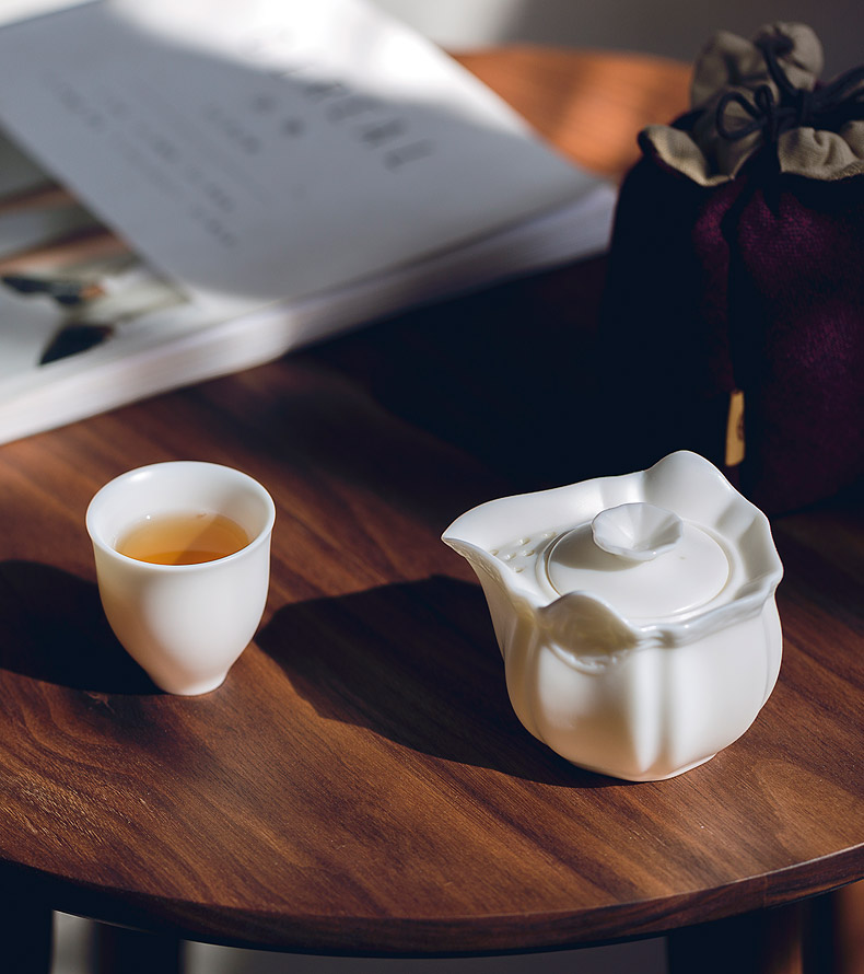 Jun ware dehua white porcelain crack cup set a pot of a Japanese mini hand grasp single portable travel pot of tea