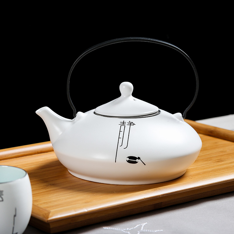Jun ware big fat white ceramic teapot set up with white girder pot of tea stainless steel pot of tea strainer beauty 520 ml