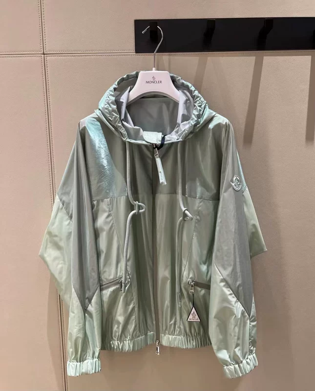 Куртка-кейп с капюшоном Moncler для повседневной носки, весна-лето 2023, подлинная покупка i10931A00054596L9-