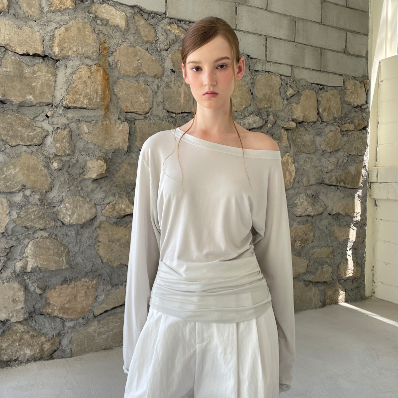 Haonanhuang Lyocell Side-Waist Pleated Off-Shoulder Slimming Irregular Hem Round Neck Long-Sleeve T-Shirt for Women