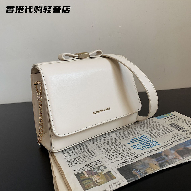 French official women's bag Summer skew satchel with new butterfly knot single shoulder chain cow leather 100 lap small square bag