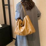 Демисезонная сумка подмышку, модная сумка на одно плечо