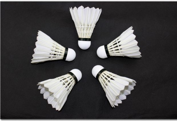 2 thùng không khí KT800 / trận đấu thứ 3 / 1688Club cầu lông lông vịt có khả năng ổn định quả cầu lông yonex